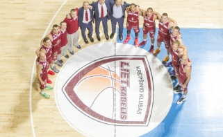 "Lietkabelis" nugalėjo iki tol be pralaimėjimų žengusius "Valmieros" krepšininkus